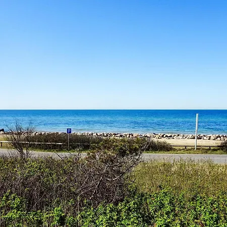 6 Person In Graested-by Traum Græsted