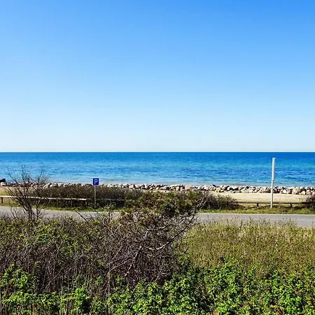 6 Person In Graested-by Traum Græsted