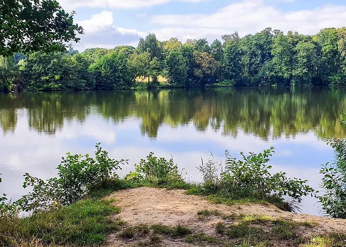 6 Person In Graested-by Traum *