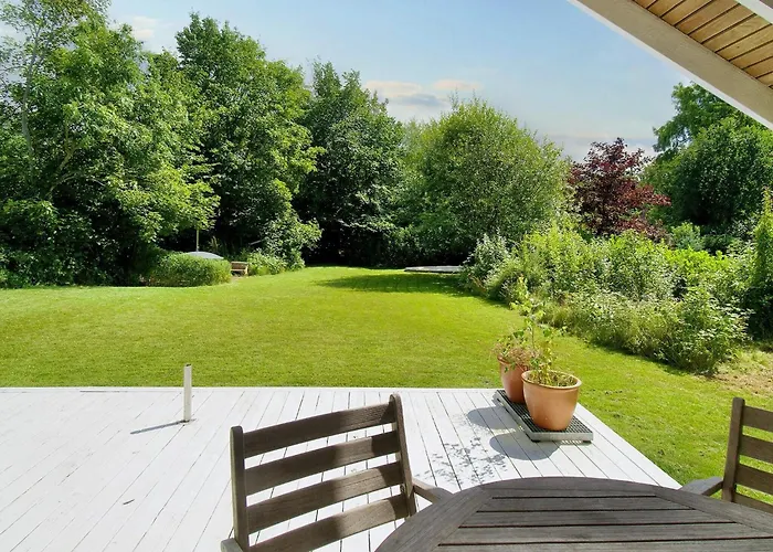 6 Person In Graested-by Traum Græsted